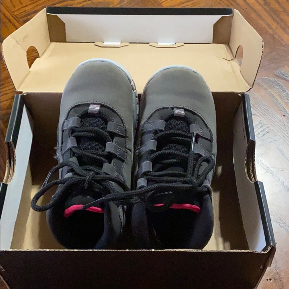 EUC Jordan 10 Retro (TD) size 8 c